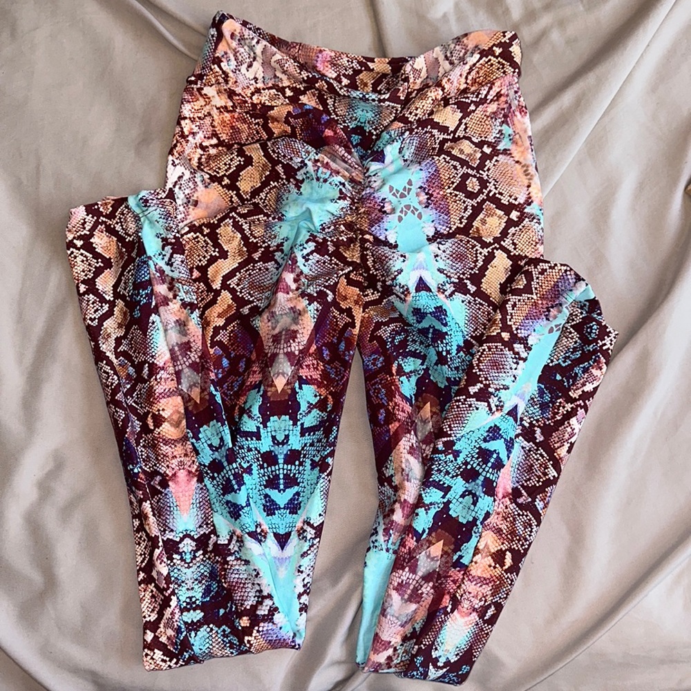 Lici high waisted scrunch leggings cobra